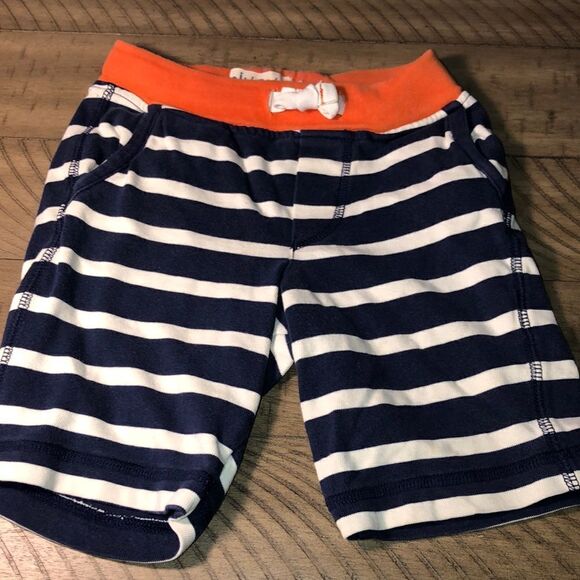 Mini Boden 3 Pocket 💯 cotton shorts with tie waist. Soft. Ready for beach 🏖 - Picture 1 of 13
